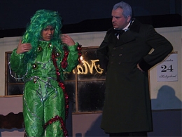 2002 - Geist der gegenwärtigen Weihnacht in "Fröhliche Weihnachten, Mr. Scrooge!"